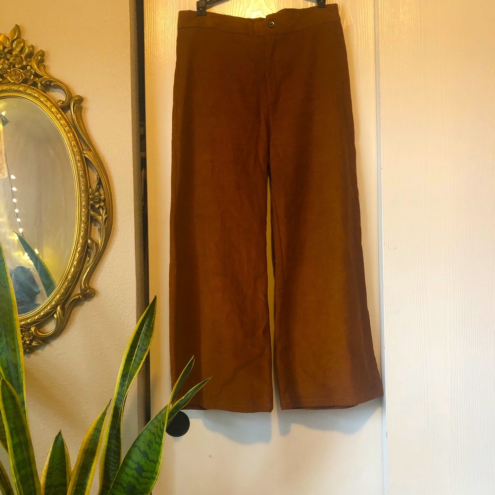 4 for $30 | 70’s vibes flare pants